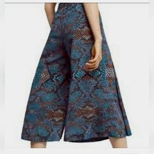 Anthropologie Essential Wide Leg Culotte Rainbow Snakeskin Print Artsy Hip Boho